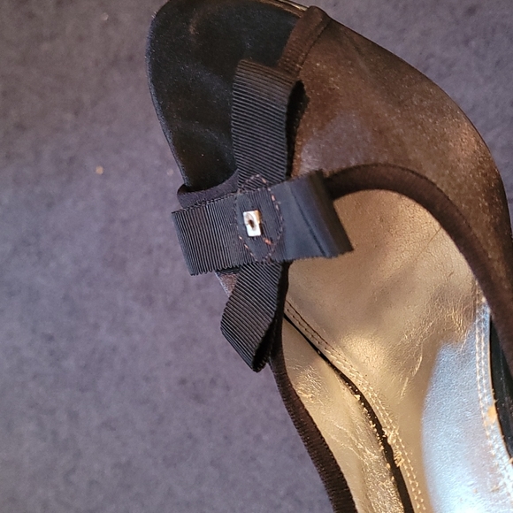 Heels - Picture 4 of 4